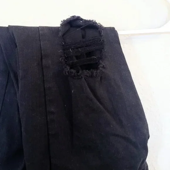 Distressed Black Skinny Jeans - Picture 4 of 5